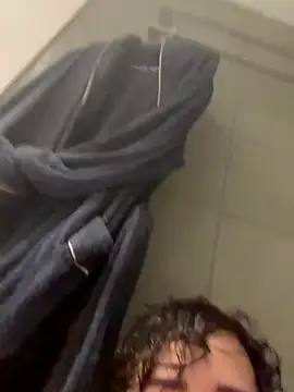 Snapshot of Your_femboy24 chatting on October 4, 8:24 pm Your femboy24 online show from October 4, 8:24 pm