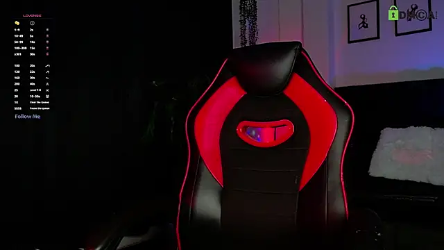 LyleBennett  online show from February 14, 1:06 pm