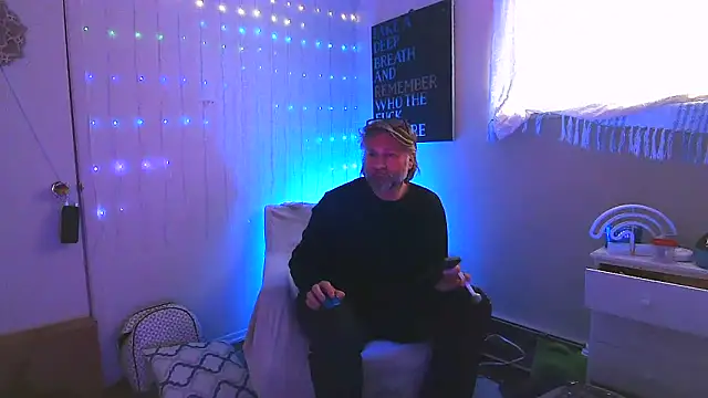 onlym4m online show from February 11, 3:51 pm