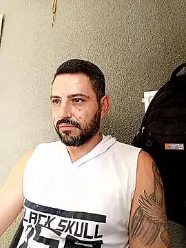 P4uzud4O online show from April 1, 7:11 pm