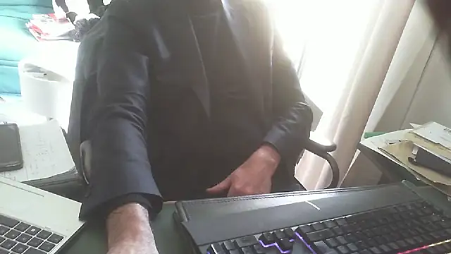 shyfrenchcock1 online show from March 10, 2:34 pm