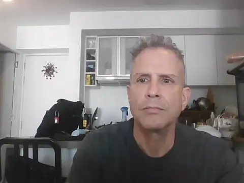 Diegoperrote682661 online show from November 16, 8:22 pm