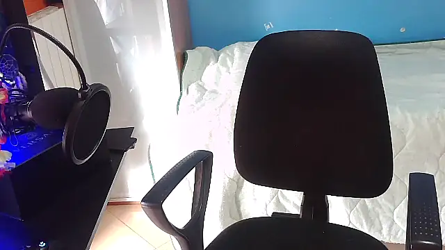 Badboyi1997 online show from October 17, 1:59 pm