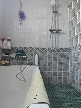 mirrowhot online show from February 18, 1:44 pm