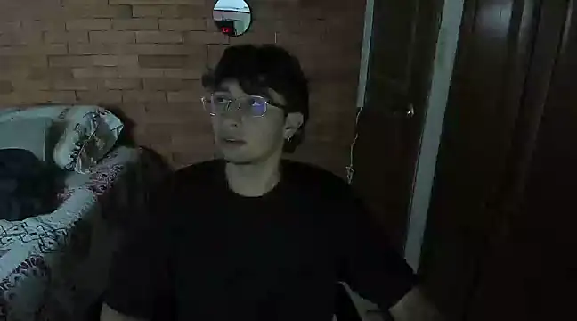 Snapshot of Dereck_Dickson chatting on December 20, 6:35 pm Dereck Dickson online show from December 20, 6:35 pm