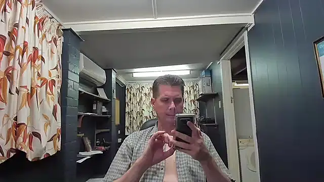 tilobinder online show from December 17, 10:01 am