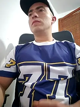 dragon1006 online show from April 15, 10:43 pm