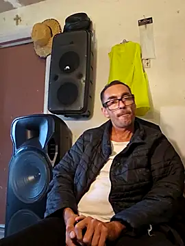 Snapshot of Pumpndeep chatting on October 27, 6:54 pm Pumpndeep online show from October 27, 6:54 pm