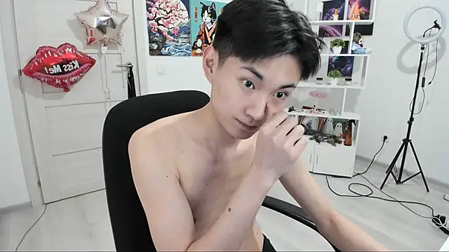 Snapshot of Miram_Yu chatting on October 27, 5:04 pm Miram Yu online show from October 27, 5:04 pm