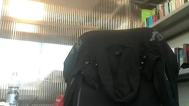 Snapshot of pantomax chatting on January 17, 12:21 pm pantomax online show from January 17, 12:21 pm