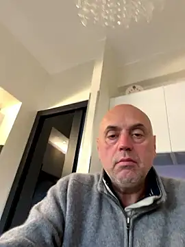 Snapshot of pantomax chatting on December 2, 2:06 pm pantomax online show from December 2, 2:06 pm