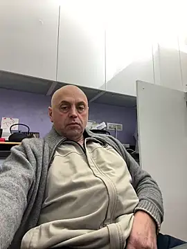 Snapshot of pantomax chatting on December 6, 11:54 am pantomax online show from December 6, 11:54 am