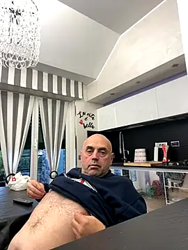 Snapshot of pantomax chatting on October 20, 1:48 pm pantomax online show from October 20, 1:48 pm