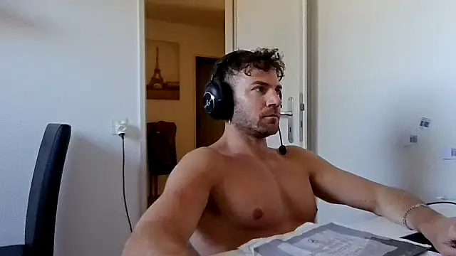 alpha-hunk online show from April 7, 11:54 am