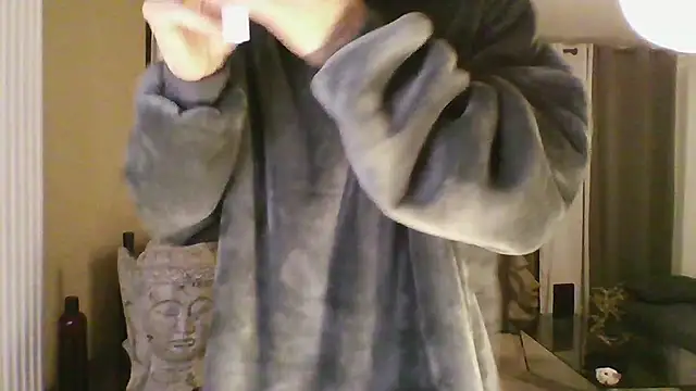 Snapshot of ApollonFit_x69 chatting on March 12, 9:24 pm ApollonFit x69 online show from March 12, 9:24 pm