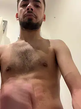 romain698 online show from February 17, 9:08 am