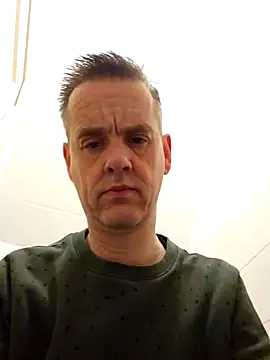 Hectorthyssen1 online show from January 6, 7:35 pm