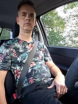 Hectorthyssen1 online show from September 15, 2:51 pm