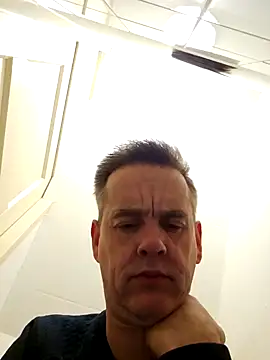 Hectorthyssen1 online show from January 14, 5:01 pm