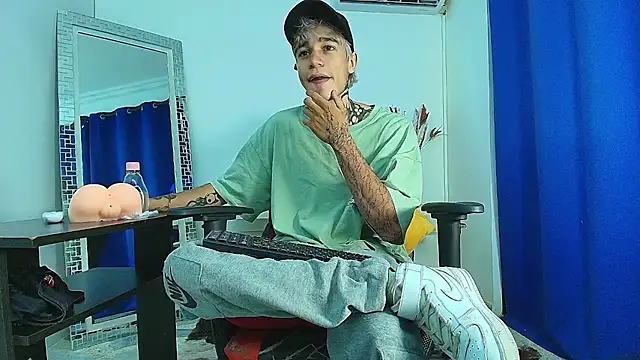 Zacktk7 online show from February 24, 8:58 pm