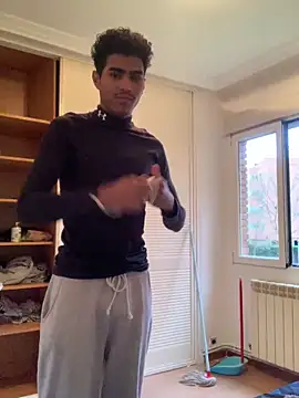 Ryan-hot online show from December 11, 4:05 pm