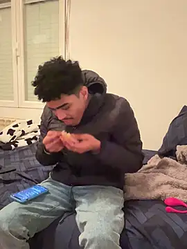 Ryan-hot online show from February 22, 9:42 pm