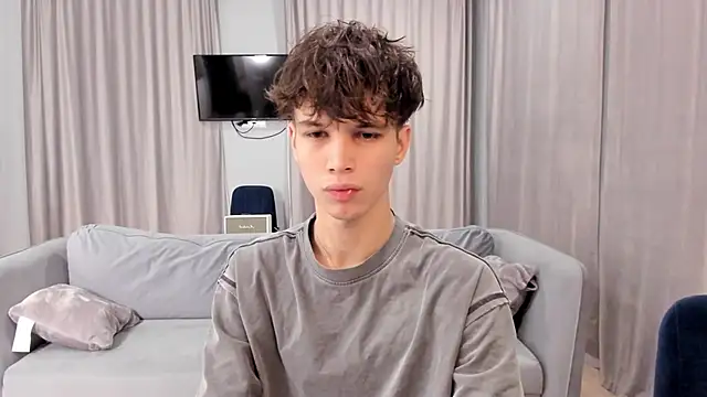 Im Shine Guy online show from December 19, 7:51 pm