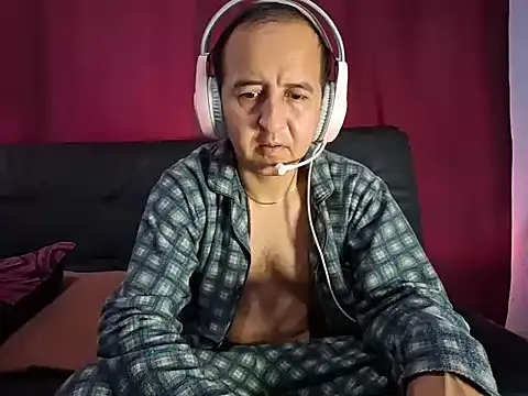 yazforeSolo online show from March 5, 2:02 pm