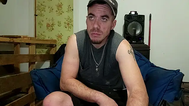 ScubaStevex online show from December 18, 9:51 pm