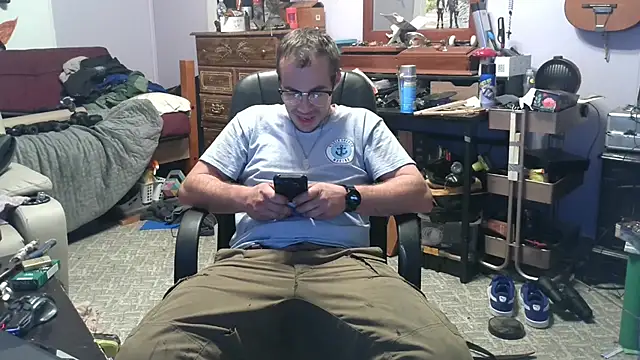 ScubaStevex online show from October 29, 10:45 pm