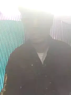 Snapshot of cutetaraaarhjn chatting on December 12, 5:10 am cutetaraaarhjn online show from December 12, 5:10 am