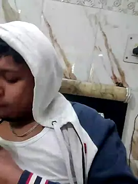 Snapshot of sailord chatting on December 18, 6:43 am sailord online show from December 18, 6:43 am