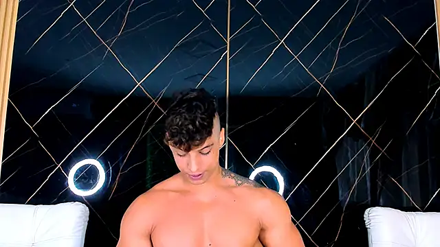 Snapshot of Owen_Muzcle chatting on September 24, 3:10 pm Owen Muzcle online show from September 24, 3:10 pm