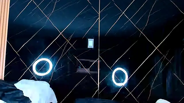 Snapshot of Owen_Muzcle chatting on October 3, 4:39 am Owen Muzcle online show from October 3, 4:39 am