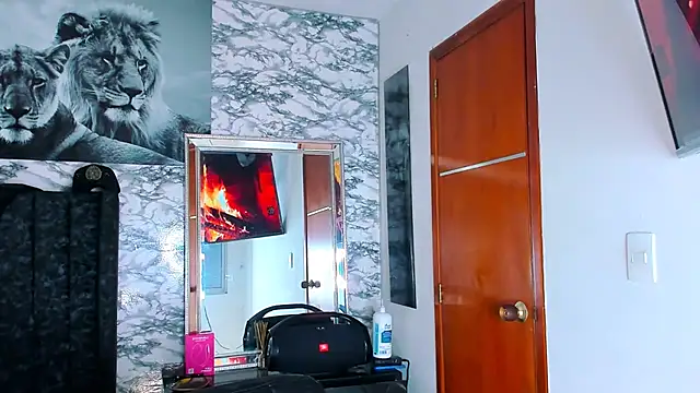 Snapshot of Owen_Muzcle chatting on March 1, 12:17 am Owen Muzcle online show from March 1, 12:17 am