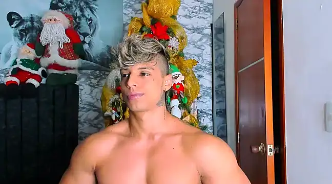 Snapshot of Owen_Muzcle chatting on December 31, 9:10 am Owen Muzcle online show from December 31, 9:10 am