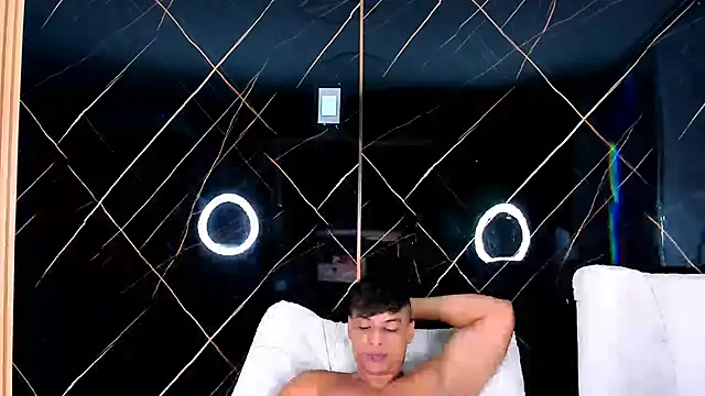 Snapshot of Owen_Muzcle chatting on September 26, 9:56 pm Owen Muzcle online show from September 26, 9:56 pm