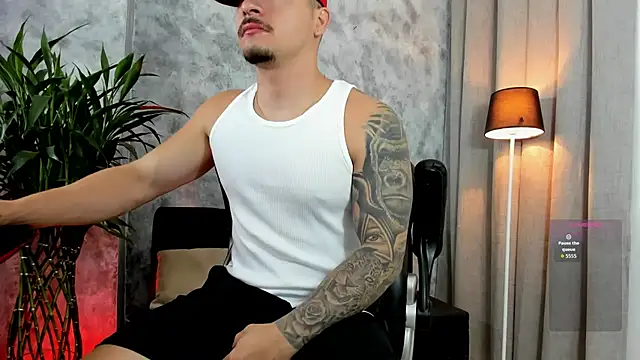 boyc022  online show from March 26, 1:53 am