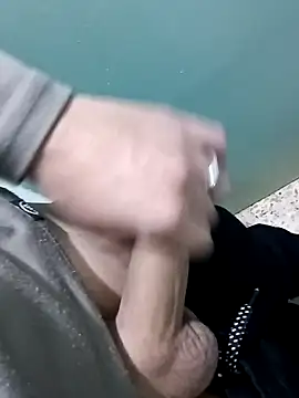 Steve98768 online show from December 6, 1:51 am