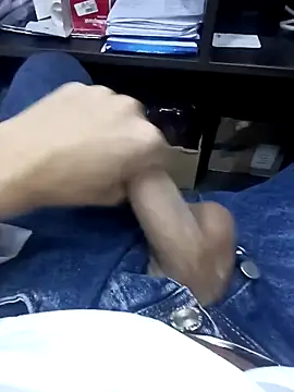 Steve98768 online show from October 8, 10:25 pm