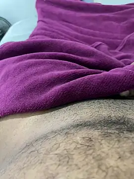 rodrigo21Cm  online show from December 18, 8:25 pm