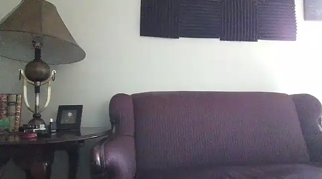 Cuminsideyou42 online show from February 14, 9:32 pm