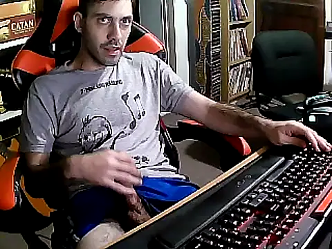 johnwood88 online show from February 26, 7:09 am