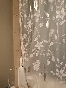 Snapshot of Paybackk100 chatting on October 20, 10:41 am Paybackk100 online show from October 20, 10:41 am