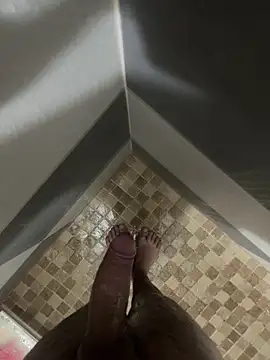 mylovetr1 online show from December 18, 7:04 am