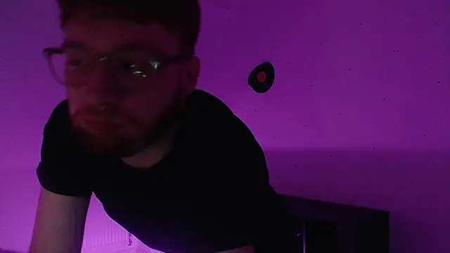 PrettyGinger online show from January 28, 5:56 pm