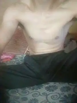 Snapshot of LOOLOOO123123 chatting on October 7, 7:56 am LOOLOOO123123 online show from October 7, 7:56 am