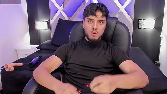 Tommidubois online show from February 23, 3:18 am