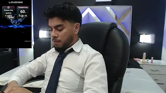 Tommidubois online show from December 19, 7:40 pm