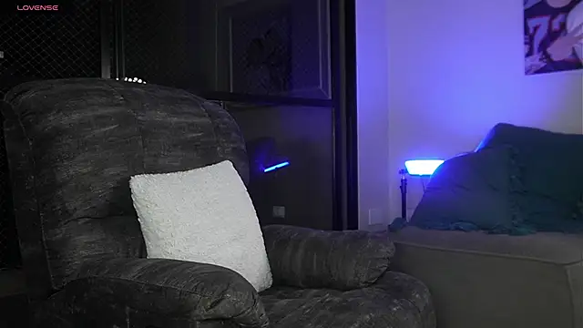 DimitriSullivan  online show from February 8, 6:01 am